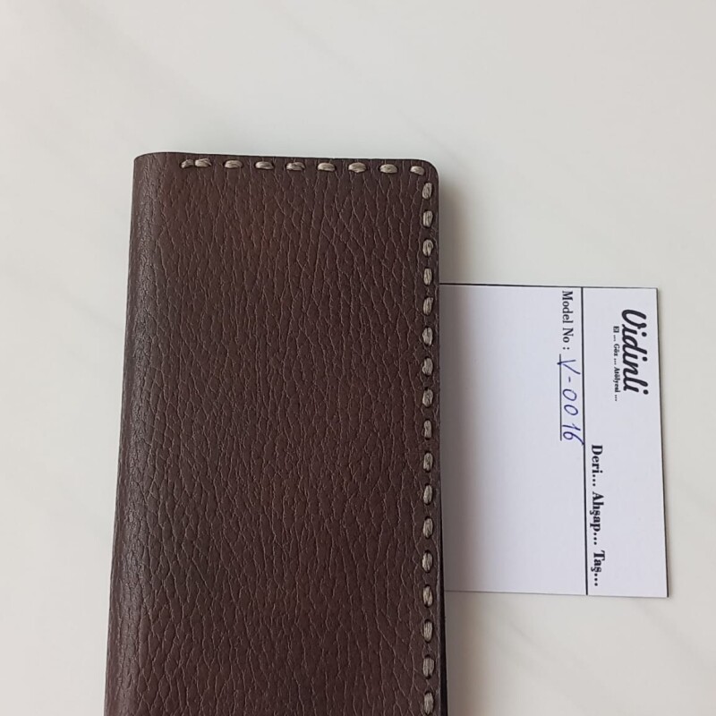 Hakiki deri el dikimi şık ve zarif deri kartlık