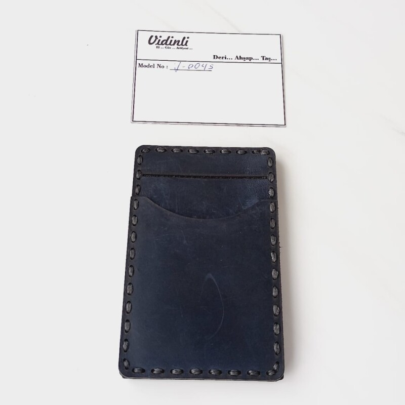 Hakiki deri el dikimi şık ve zarif deri kartlık