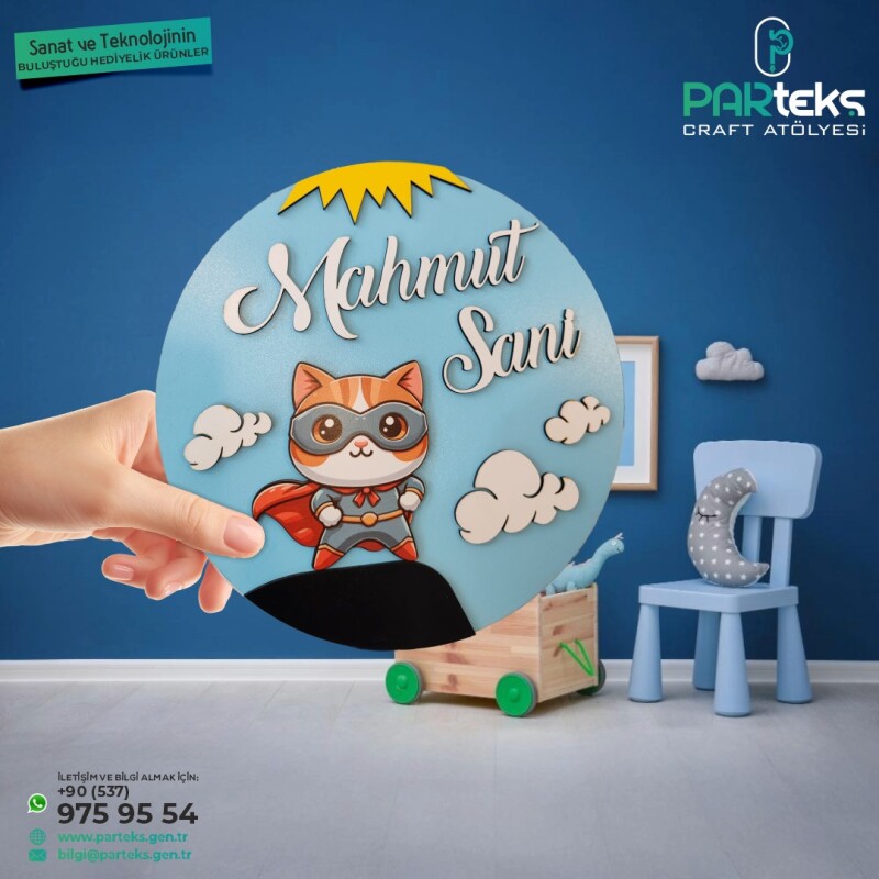 Kedi Kahraman Kapı Süsü